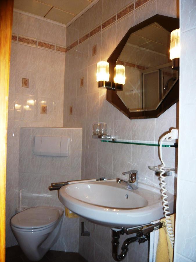 Fruehstueckspension Seeblick Sankt Gilgen Ngoại thất bức ảnh